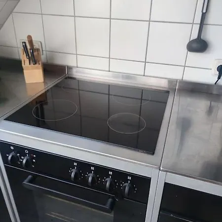 Komfort Citytrain Messe Business Erholung Wifi Mit Magentatv Bis 4 Pers Appartement